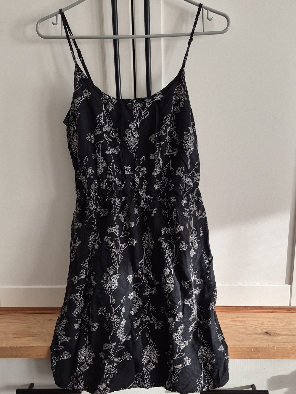 💙 Old Navy Black Floral Summer Casual  Mini Dress - Picture 2 of 3